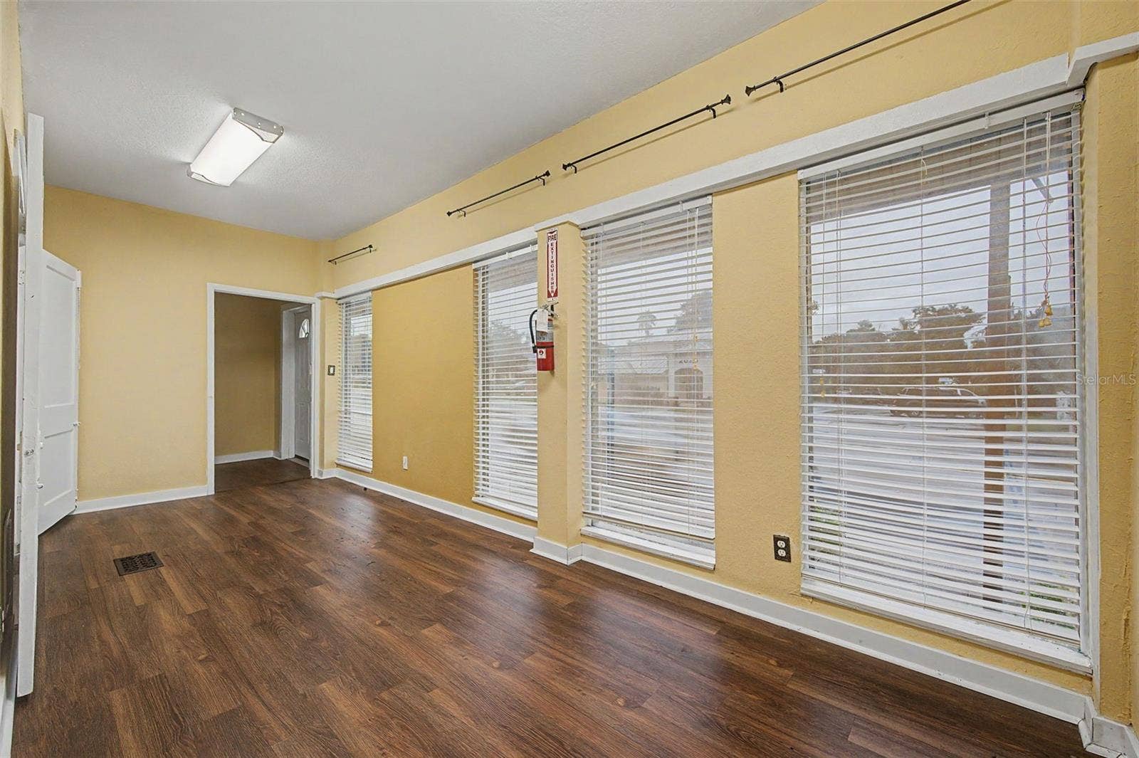 2019 MANATEE AVENUE W, Bradenton, FL 34205 2019 MANATEE AVENUE W, Bradenton, FL 34205