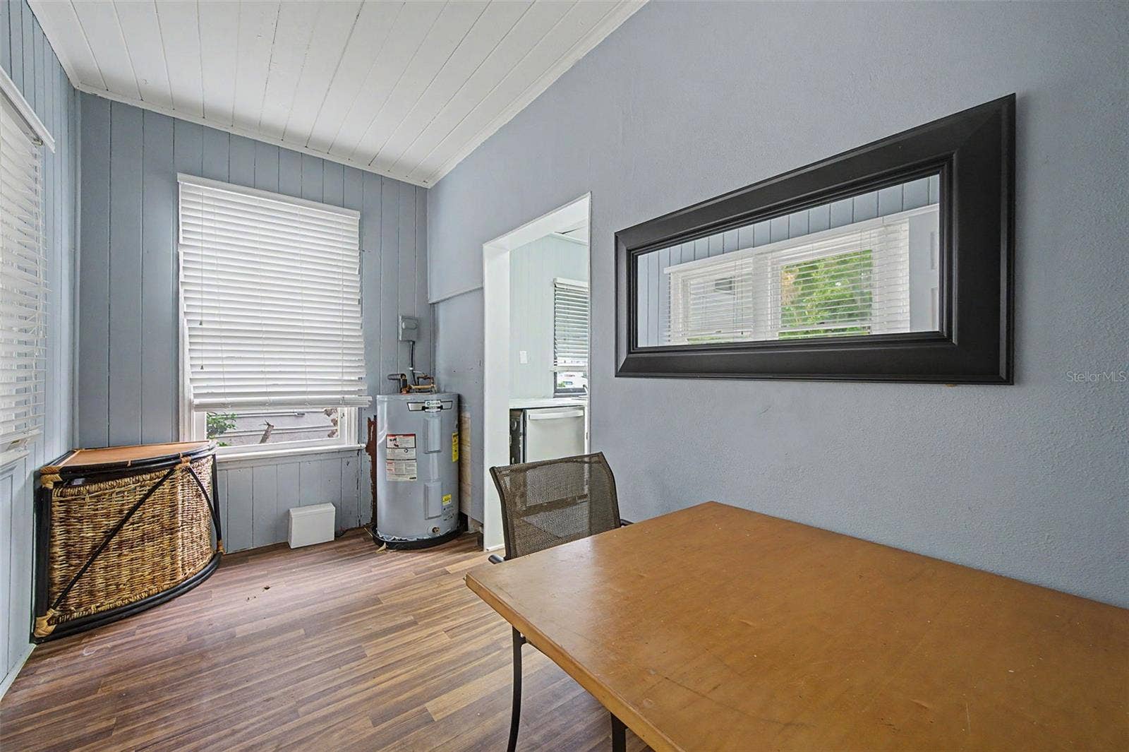 2019 MANATEE AVENUE W, Bradenton, FL 34205 2019 MANATEE AVENUE W, Bradenton, FL 34205