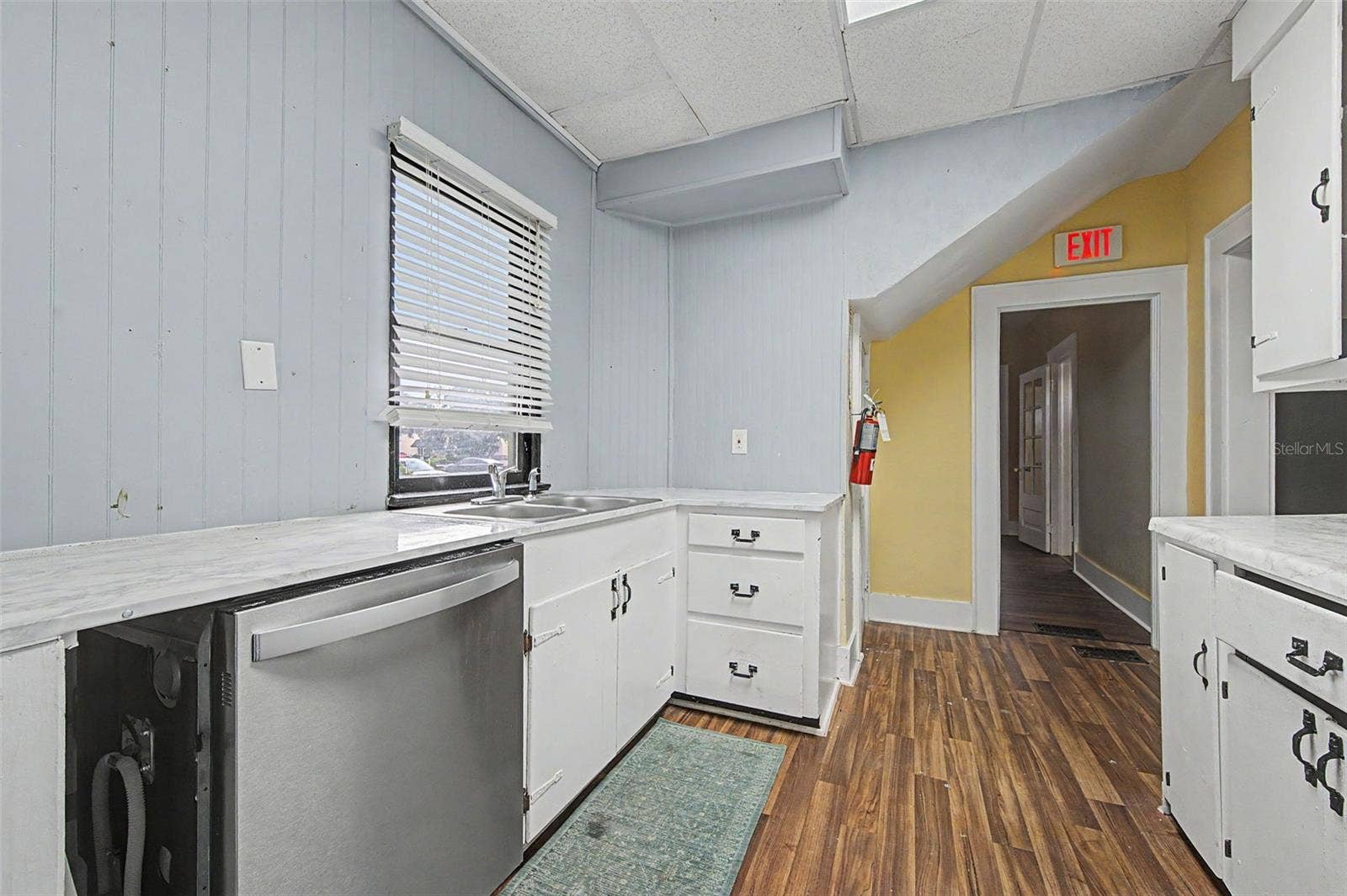 2019 MANATEE AVENUE W, Bradenton, FL 34205 2019 MANATEE AVENUE W, Bradenton, FL 34205