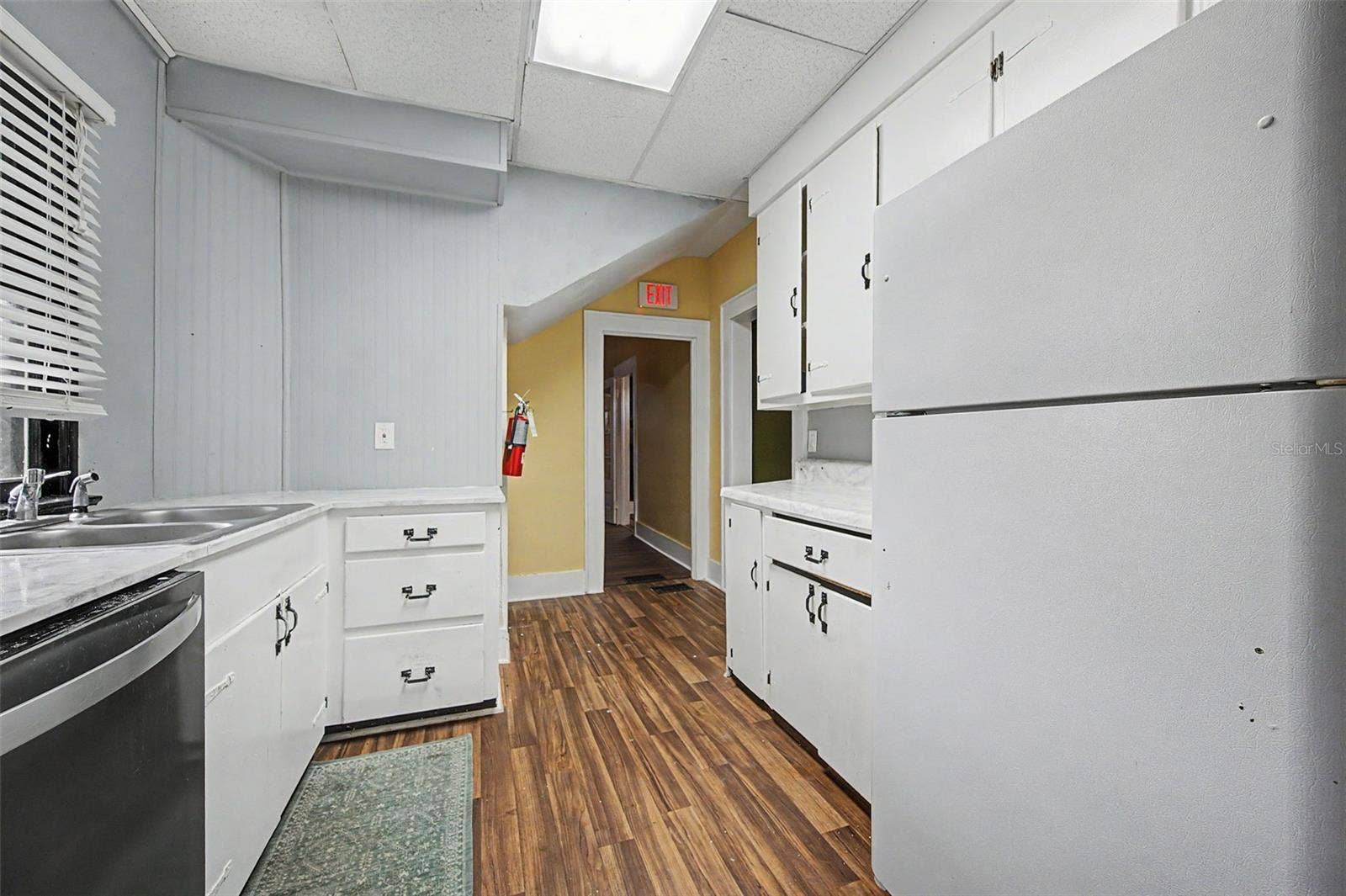 2019 MANATEE AVENUE W, Bradenton, FL 34205 2019 MANATEE AVENUE W, Bradenton, FL 34205