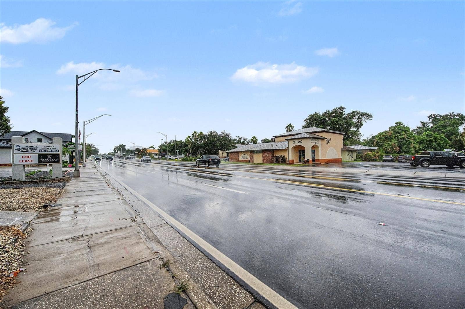 2019 MANATEE AVENUE W, Bradenton, FL 34205 2019 MANATEE AVENUE W, Bradenton, FL 34205