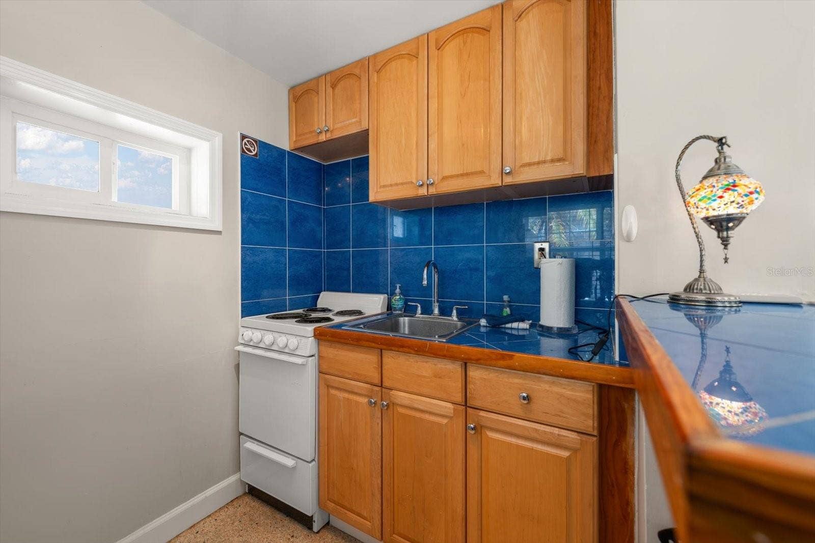 Efficiency apartment kitchen