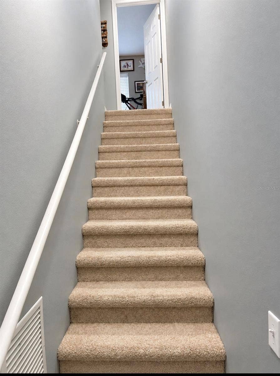9209 SEMINOLE BOULEVARD, #17, Seminole, FL 33772