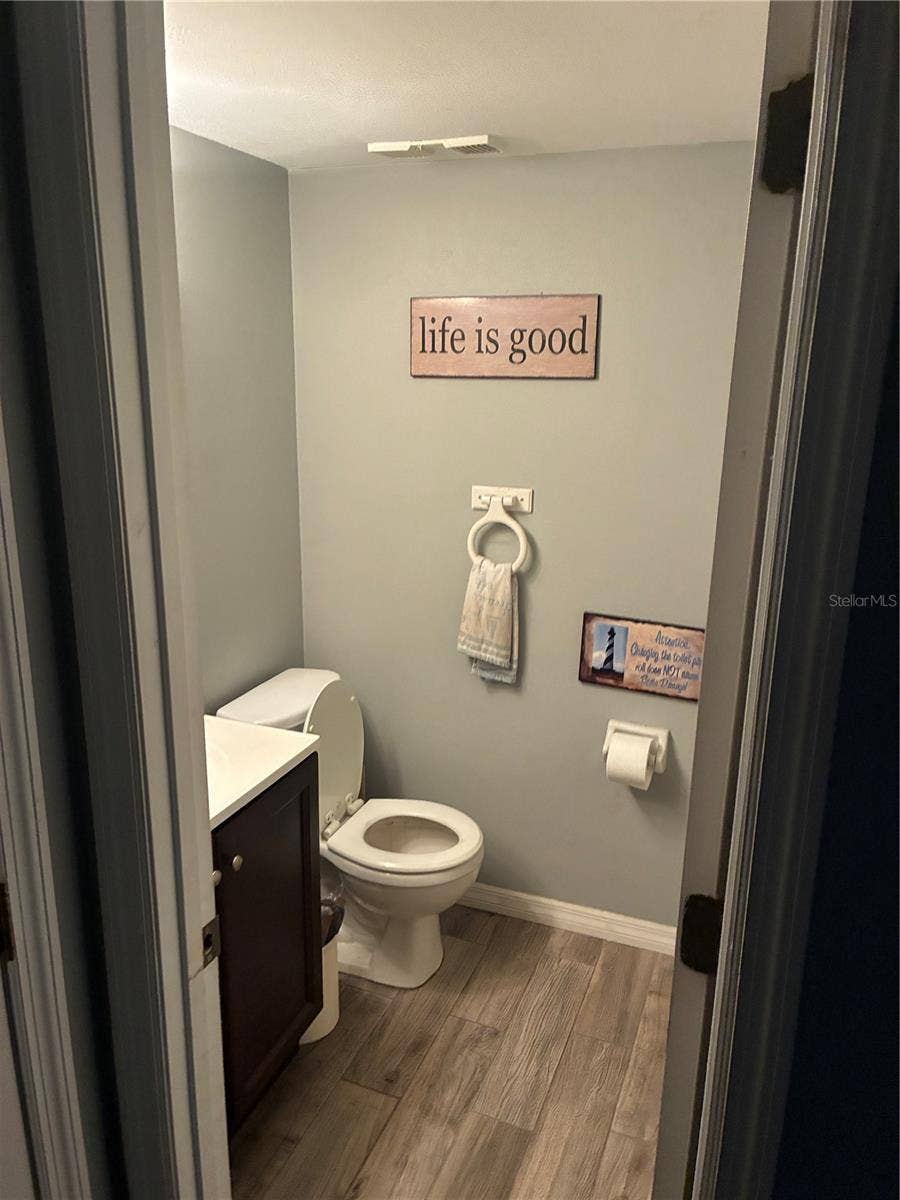 9209 SEMINOLE BOULEVARD, #17, Seminole, FL 33772