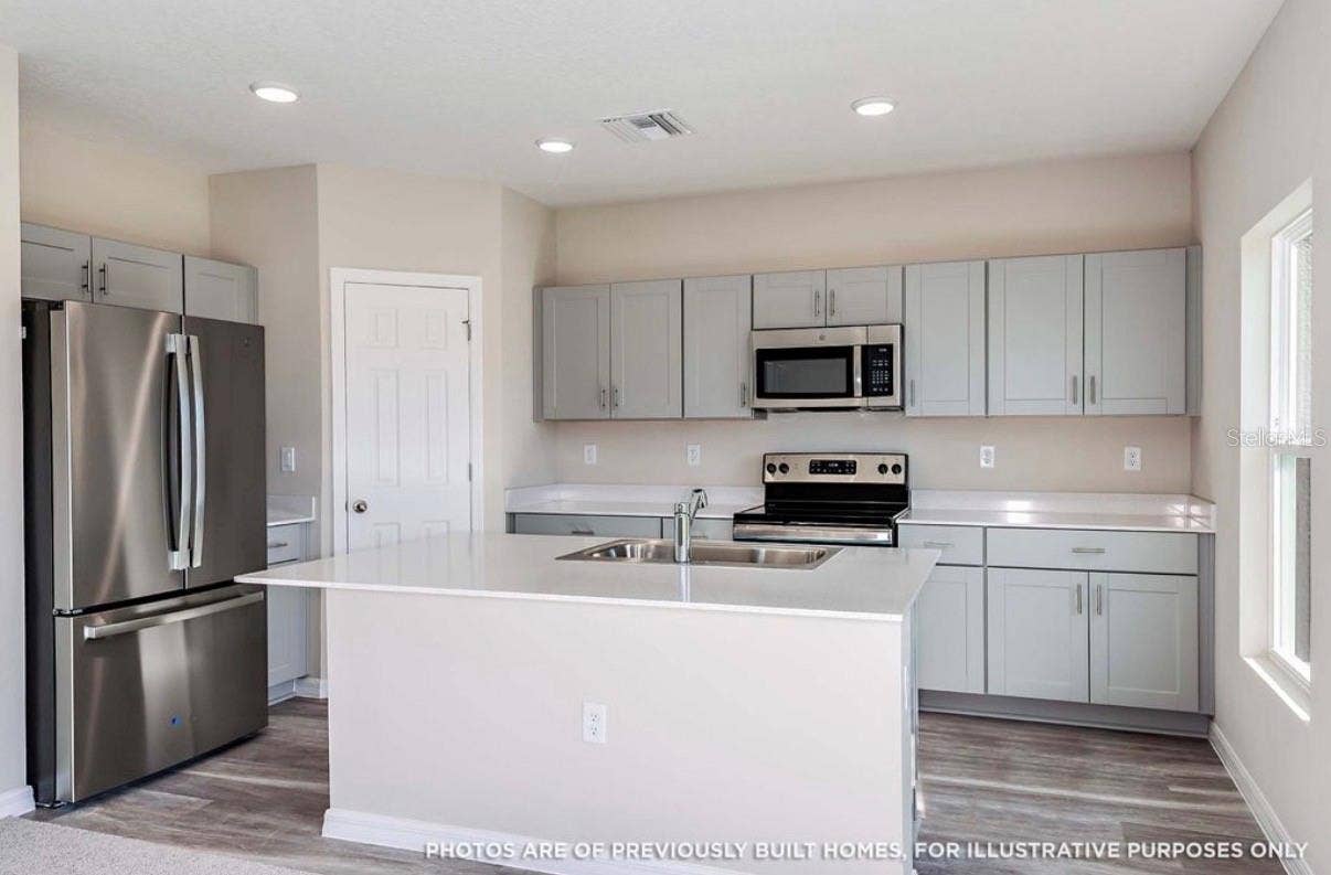 12665 TANNENCREST DRIVE, Riverview, FL 33579 12665 TANNENCREST DRIVE, Riverview, FL 33579