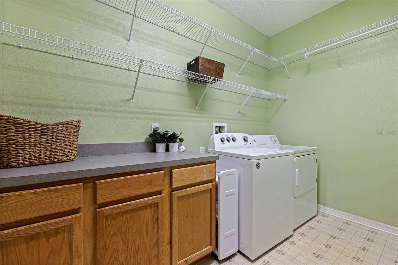 4758 WHISPERING WIND AVENUE, Tampa, FL 33614 4758 WHISPERING WIND AVENUE, Tampa, FL 33614