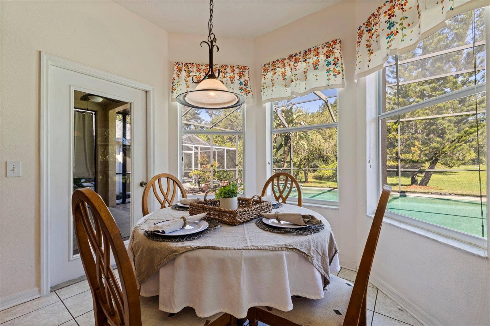 4758 WHISPERING WIND AVENUE, Tampa, FL 33614 4758 WHISPERING WIND AVENUE, Tampa, FL 33614