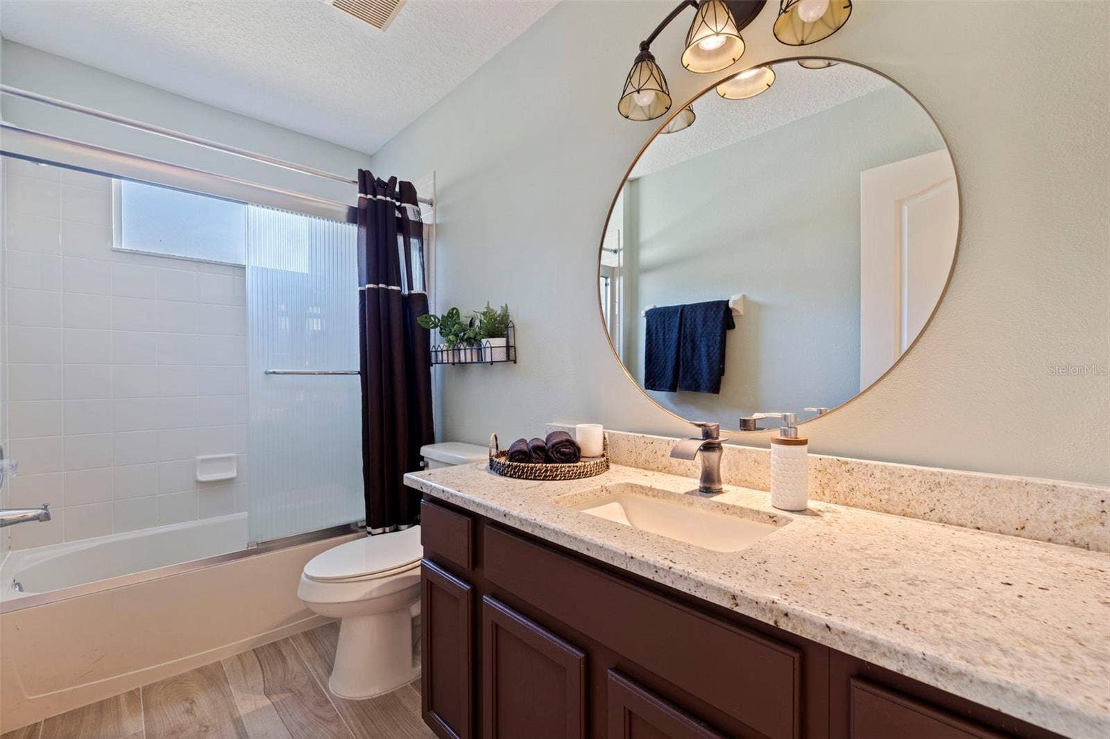 4758 WHISPERING WIND AVENUE, Tampa, FL 33614 4758 WHISPERING WIND AVENUE, Tampa, FL 33614