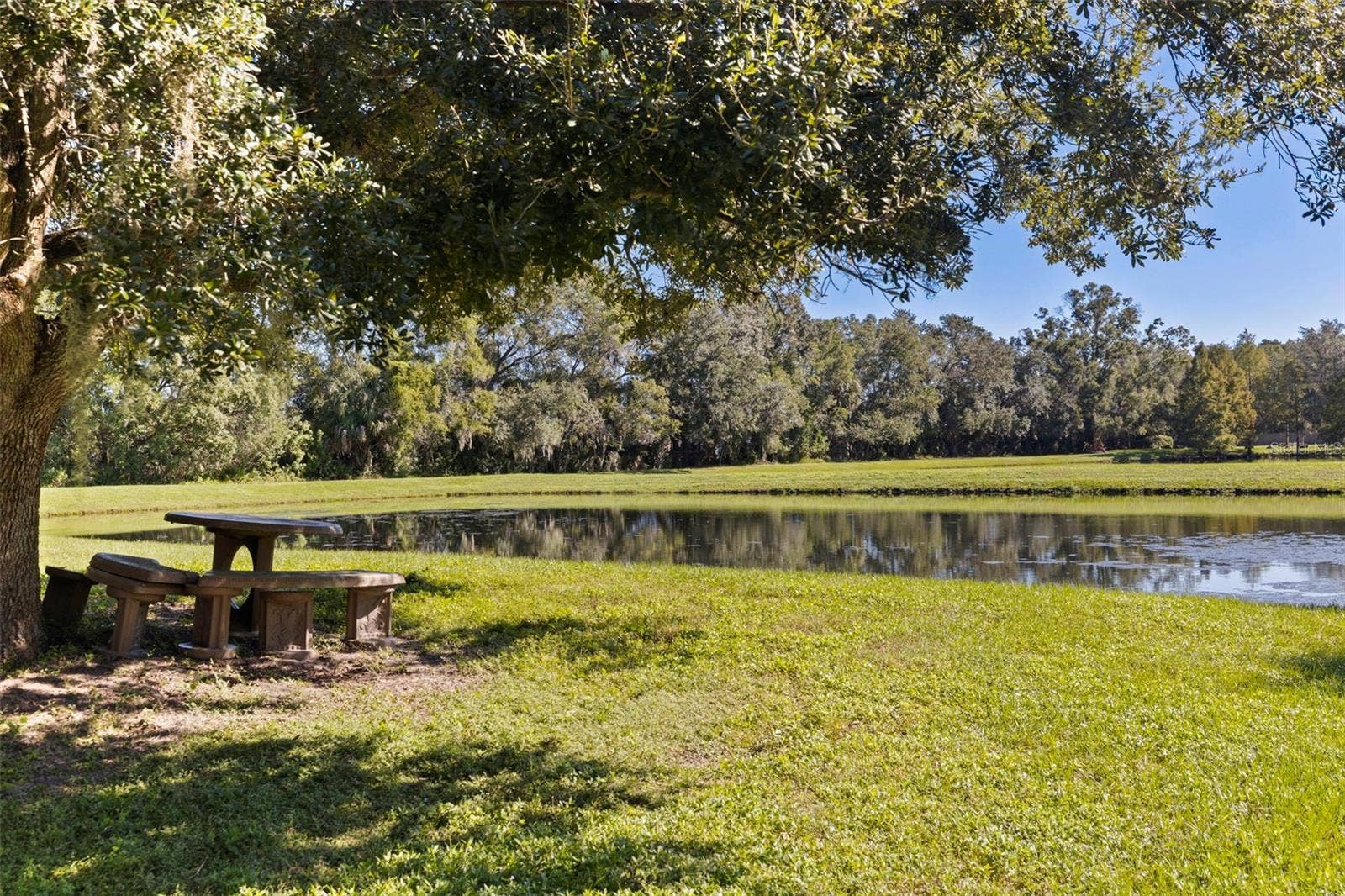 4758 WHISPERING WIND AVENUE, Tampa, FL 33614 4758 WHISPERING WIND AVENUE, Tampa, FL 33614