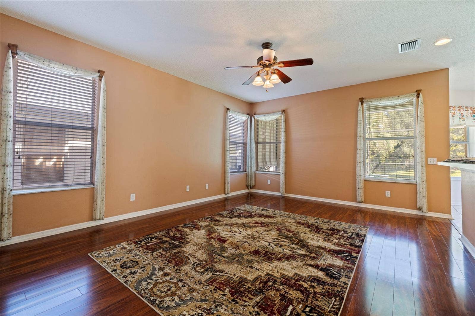 4758 WHISPERING WIND AVENUE, Tampa, FL 33614 4758 WHISPERING WIND AVENUE, Tampa, FL 33614