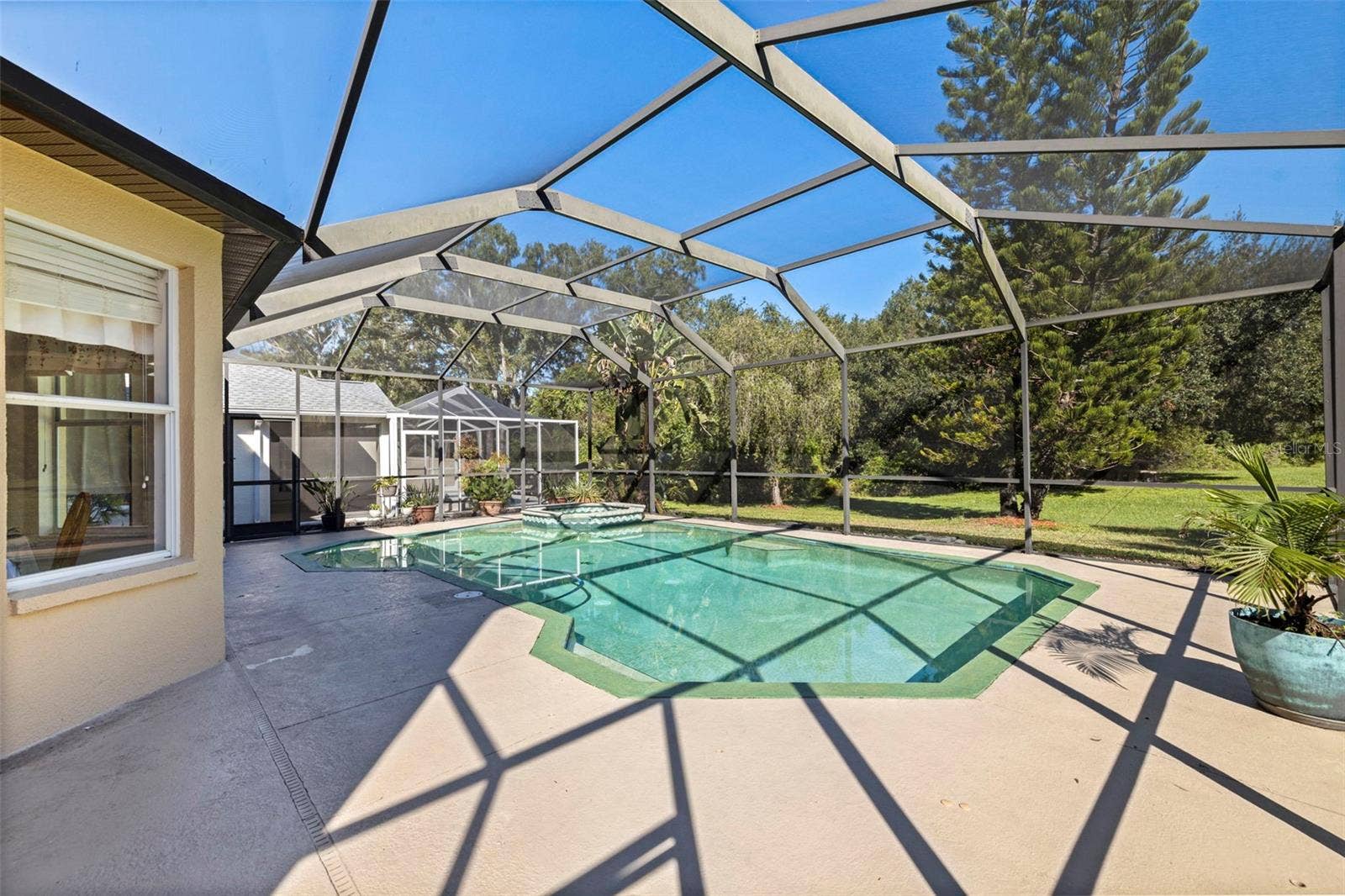 4758 WHISPERING WIND AVENUE, Tampa, FL 33614 4758 WHISPERING WIND AVENUE, Tampa, FL 33614
