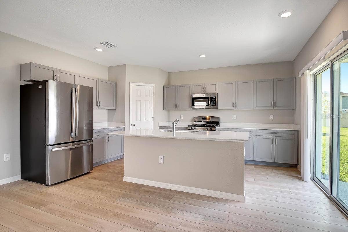12932 WELLSPRING DRIVE, Lithia, FL 33547 12932 WELLSPRING DRIVE, Lithia, FL 33547