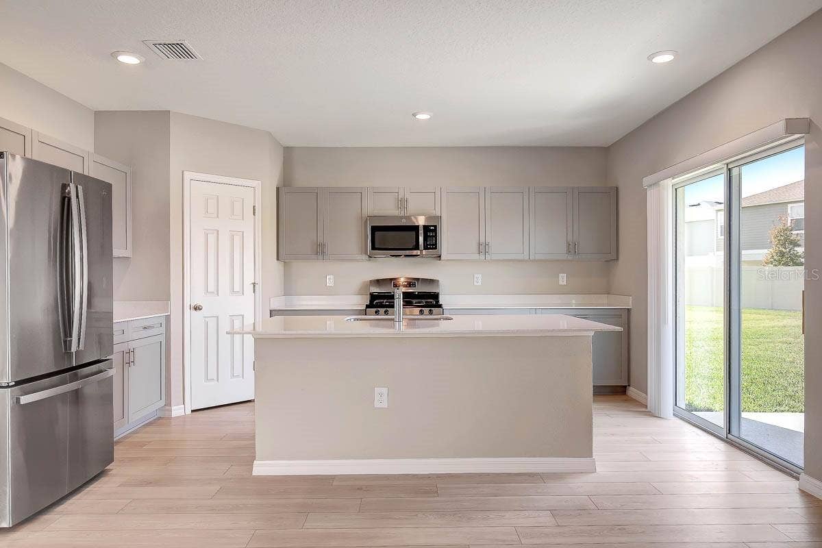12932 WELLSPRING DRIVE, Lithia, FL 33547 12932 WELLSPRING DRIVE, Lithia, FL 33547