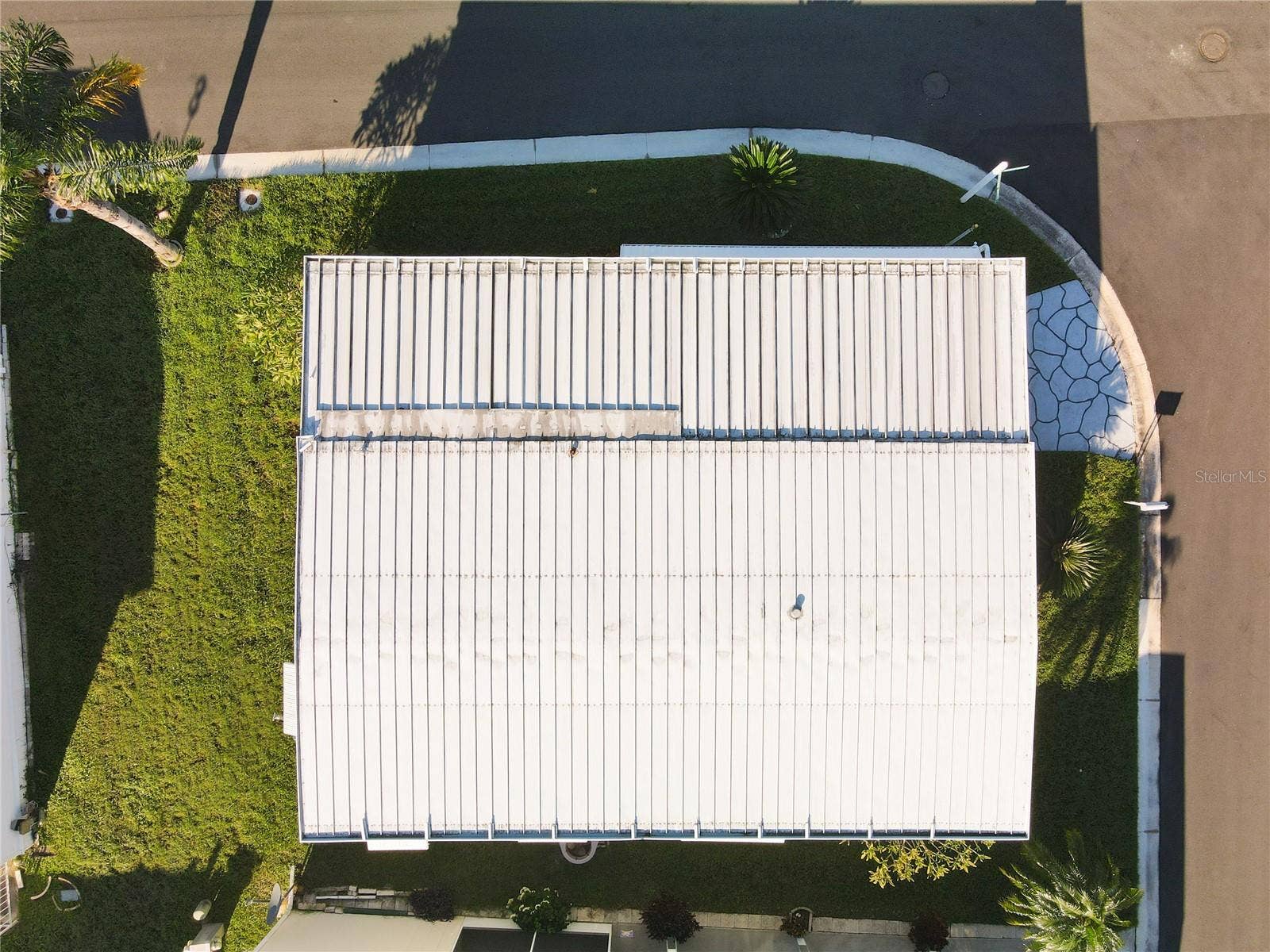 VIEW OF ROOF