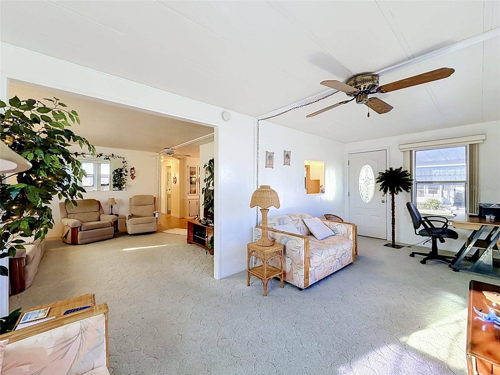 BONUS ROOM OPEN TO LIVING ROOM