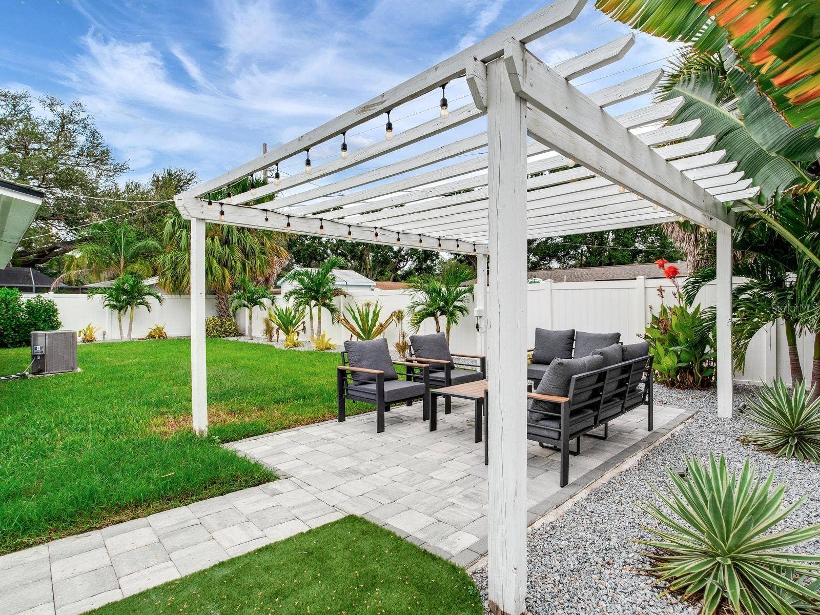4609 W HAWTHORNE ROAD, Tampa, FL 33611 4609 W HAWTHORNE ROAD, Tampa, FL 33611