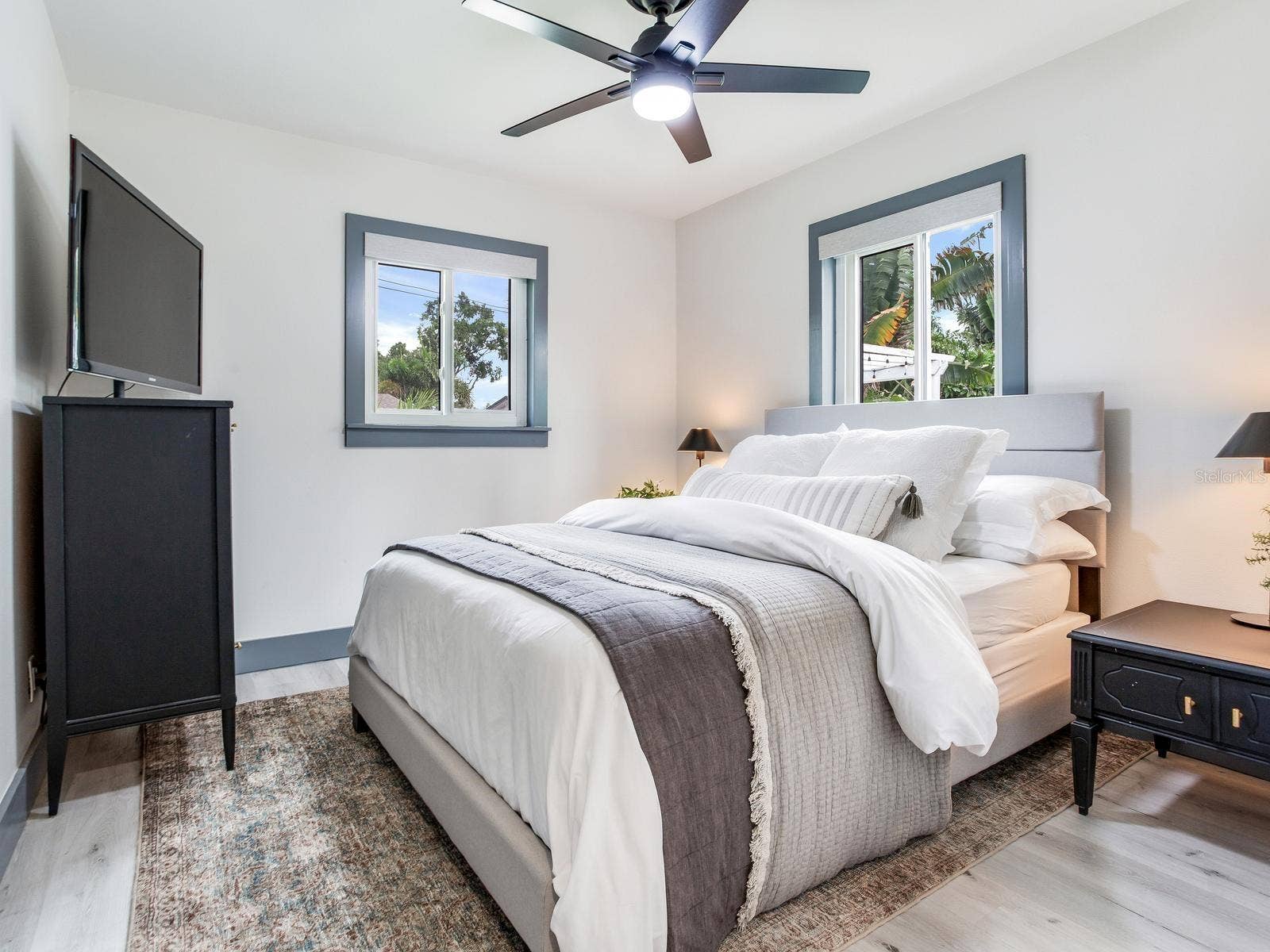 4609 W HAWTHORNE ROAD, Tampa, FL 33611 4609 W HAWTHORNE ROAD, Tampa, FL 33611