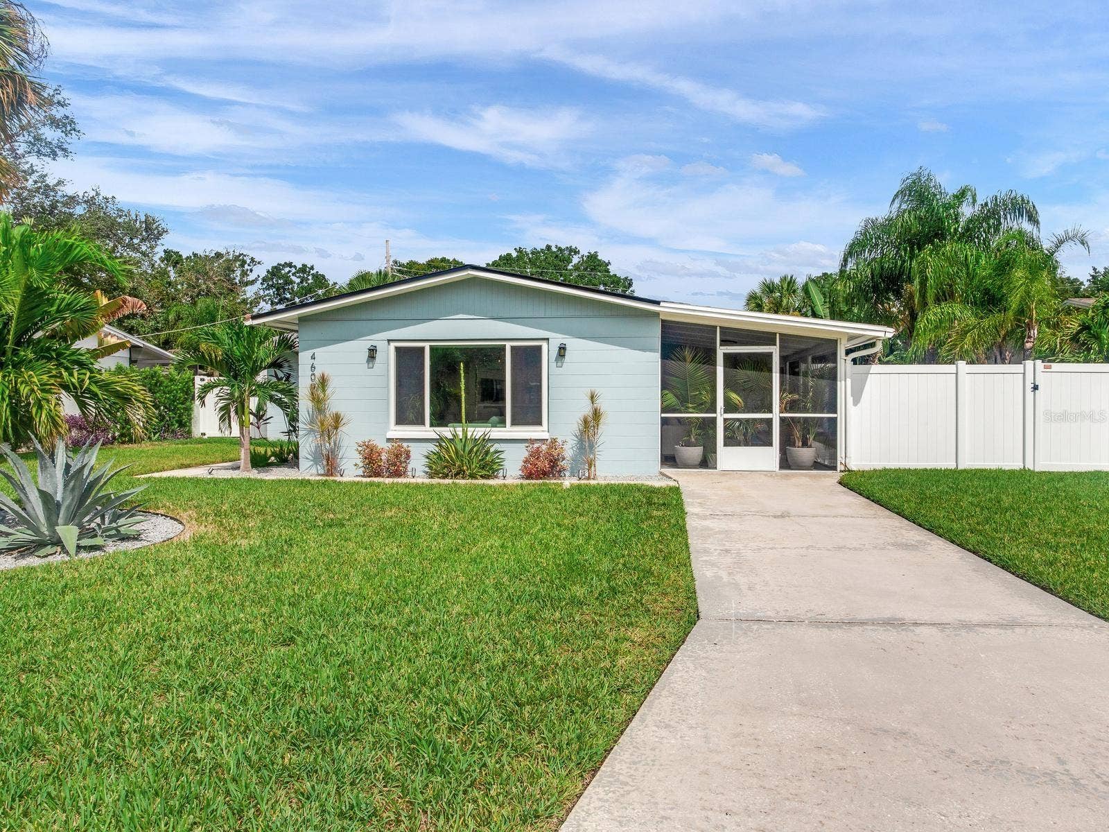 4609 W HAWTHORNE ROAD, Tampa, FL 33611 4609 W HAWTHORNE ROAD, Tampa, FL 33611
