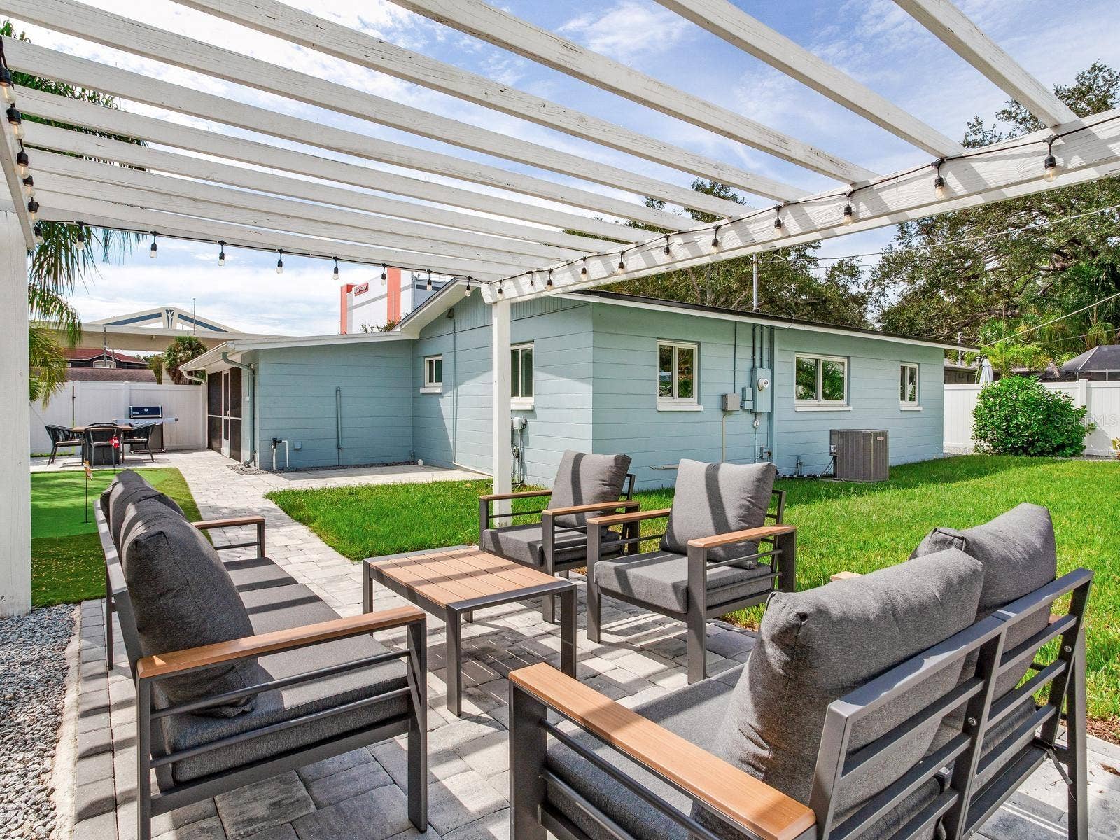 4609 W HAWTHORNE ROAD, Tampa, FL 33611 4609 W HAWTHORNE ROAD, Tampa, FL 33611