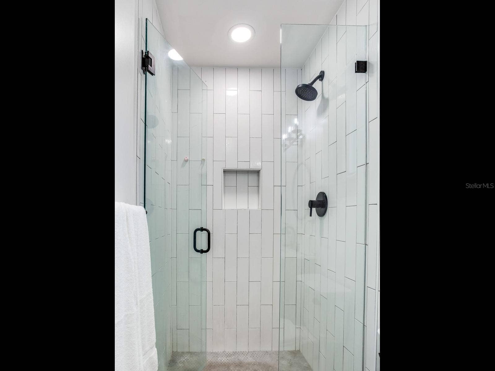 4609 W HAWTHORNE ROAD, Tampa, FL 33611 4609 W HAWTHORNE ROAD, Tampa, FL 33611