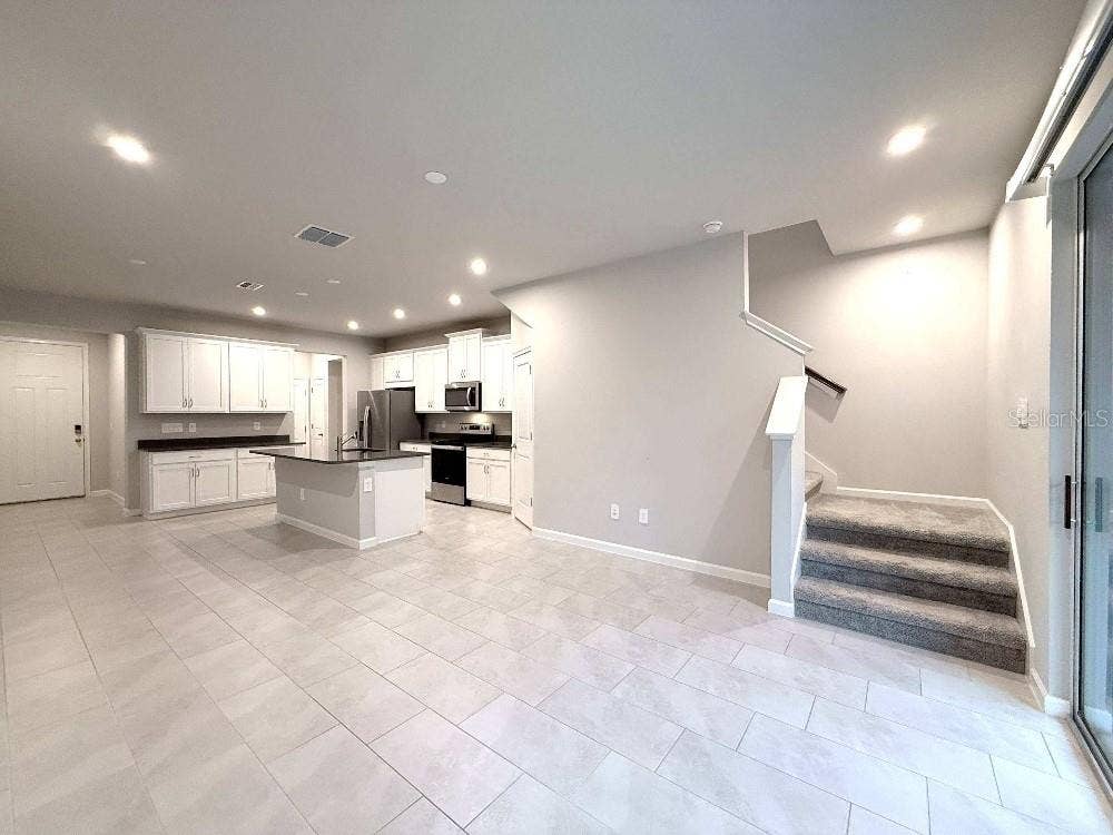 4166 CLOUD HOPPER WAY, Lutz, FL 33559 4166 CLOUD HOPPER WAY, Lutz, FL 33559