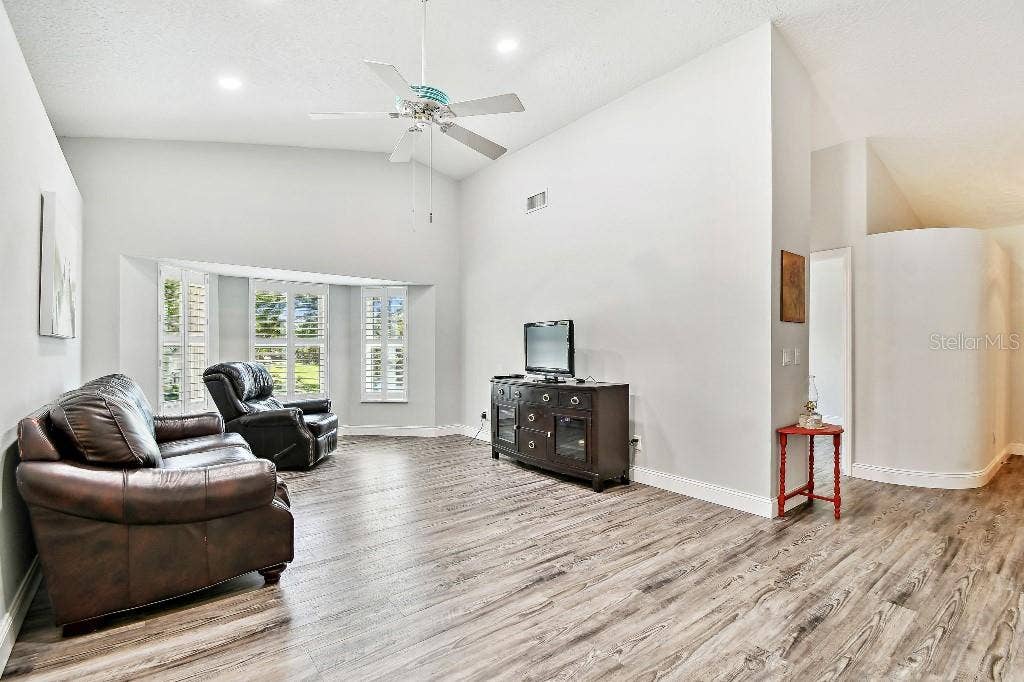 2291 AMERICUS BOULEVARD W, #41, Clearwater, FL 33763