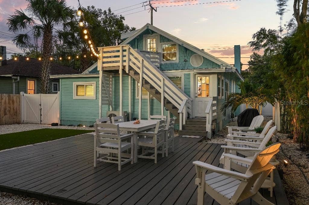 402 N ORANGE STREET, New Smyrna Beach, FL 32168