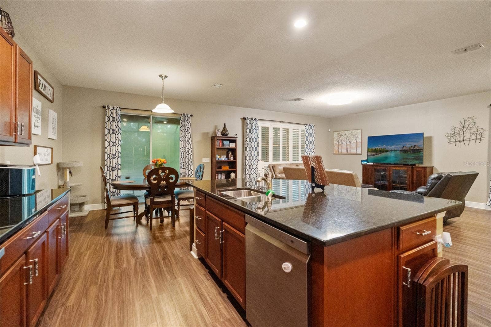 5840 MARMALADE LANE, Seminole, FL 33772 5840 MARMALADE LANE, Seminole, FL 33772
