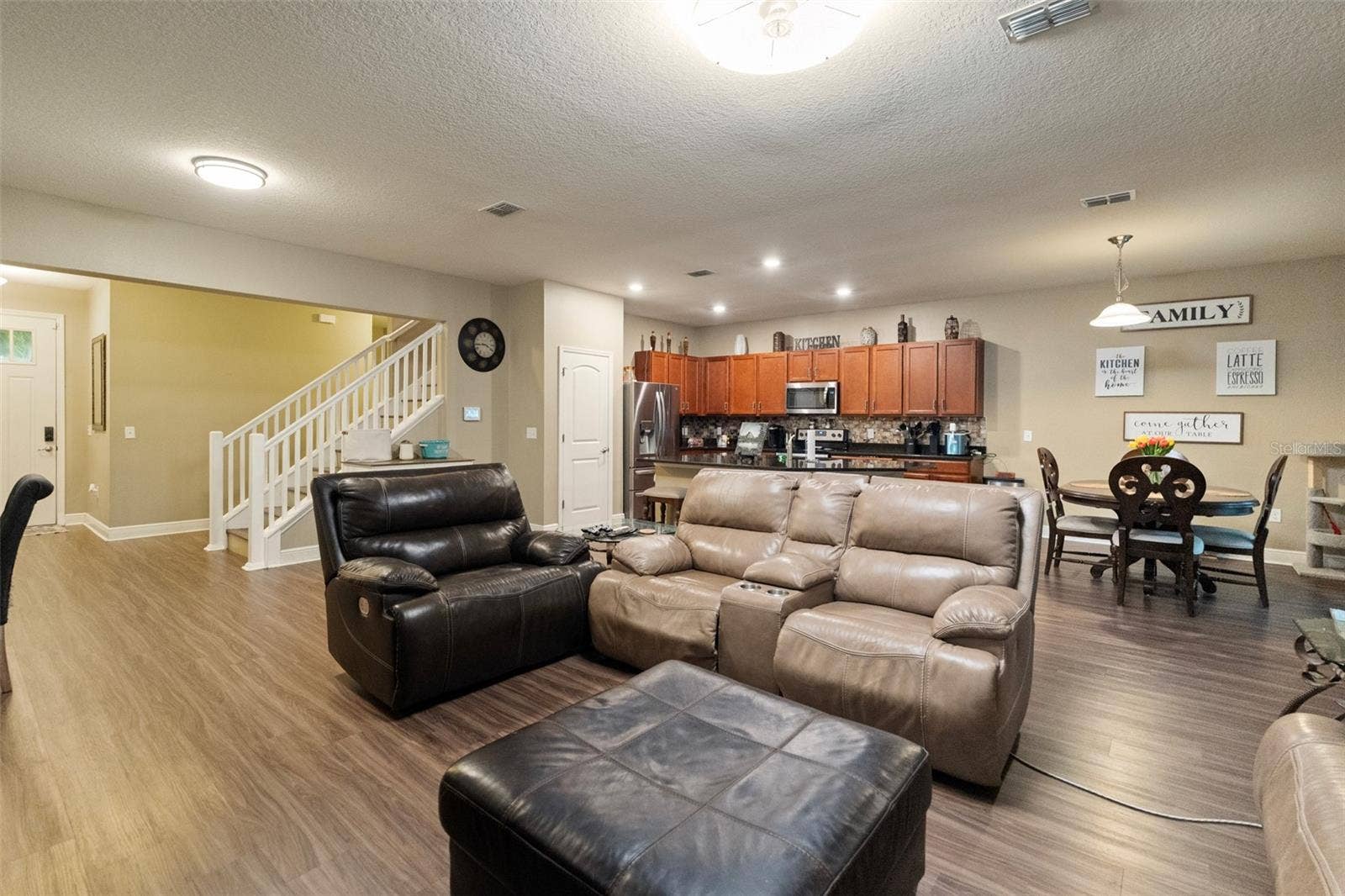 5840 MARMALADE LANE, Seminole, FL 33772 5840 MARMALADE LANE, Seminole, FL 33772