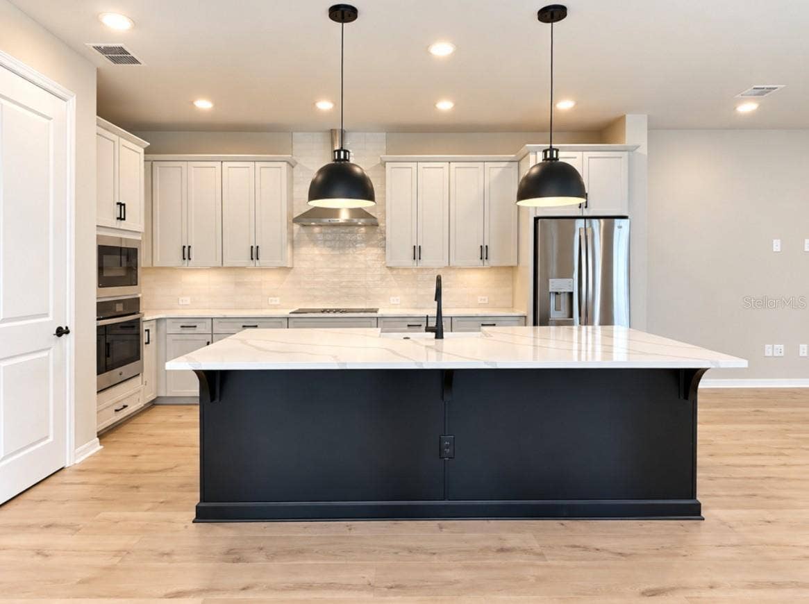 15053 SIRLEAF DRIVE, Orlando, FL 32827 Kitchen