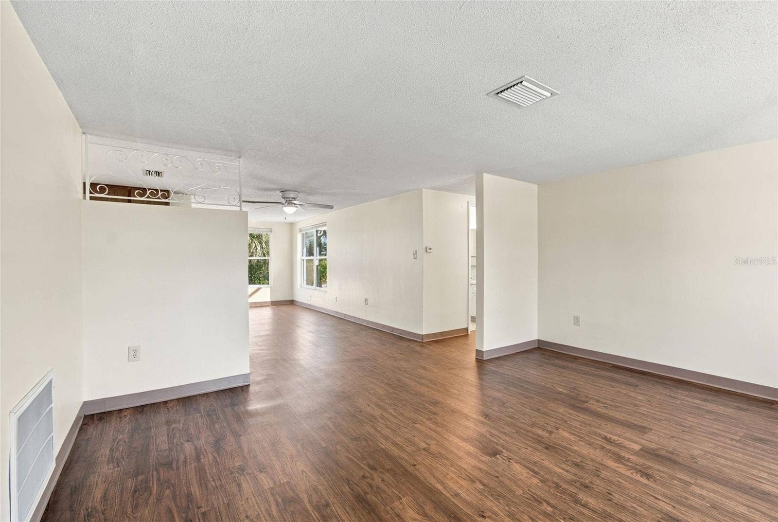 7917 MIMOSA DRIVE, Port Richey, FL 34668 Living room