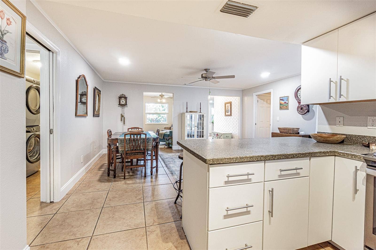 1241 STONY BROOK LANE, Dunedin, FL 34698 1241 STONY BROOK LANE, Dunedin, FL 34698