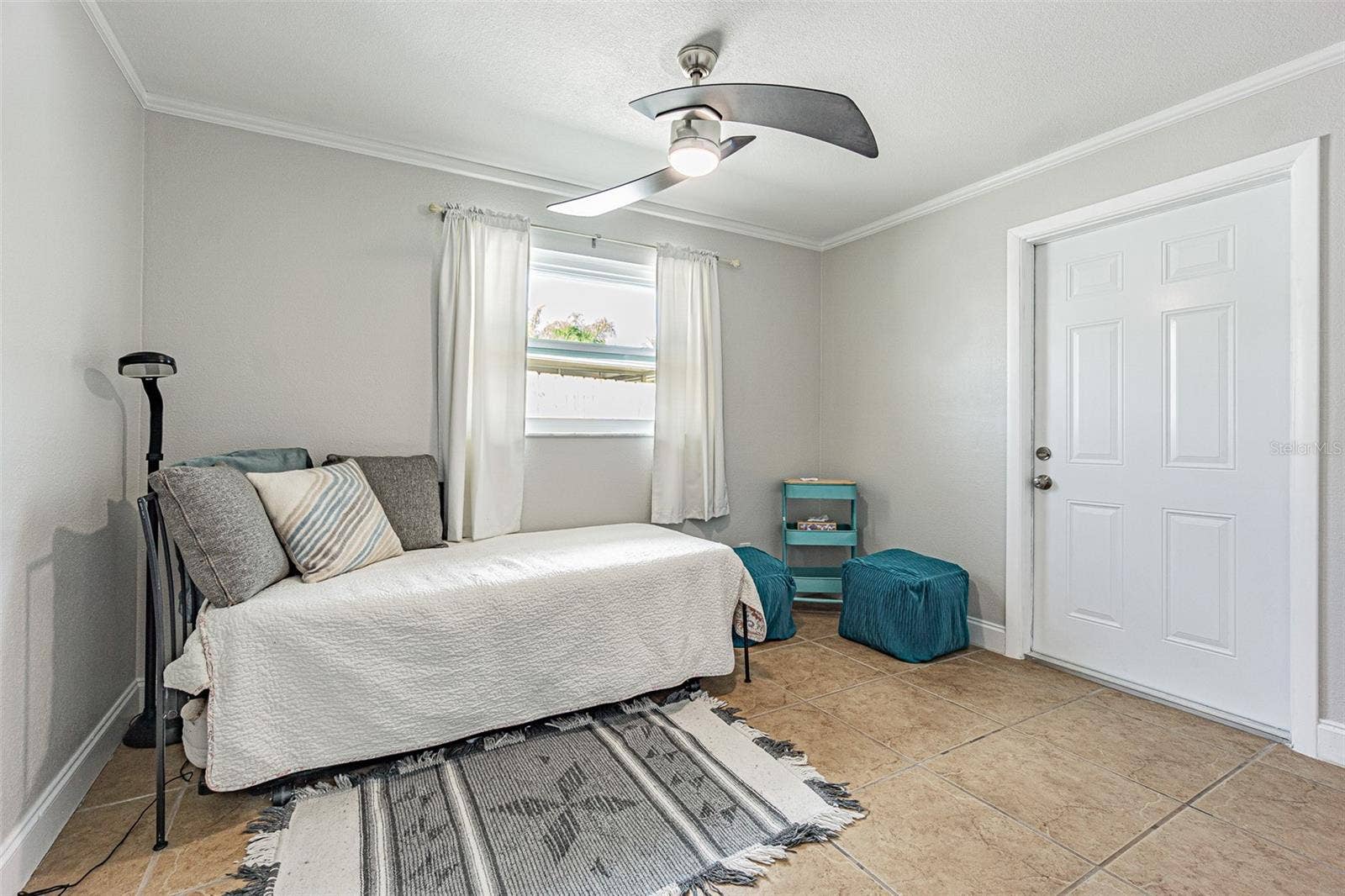 1241 STONY BROOK LANE, Dunedin, FL 34698 1241 STONY BROOK LANE, Dunedin, FL 34698