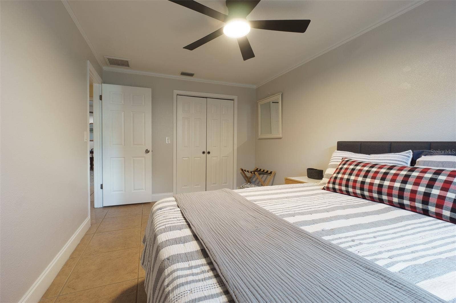 1241 STONY BROOK LANE, Dunedin, FL 34698 1241 STONY BROOK LANE, Dunedin, FL 34698