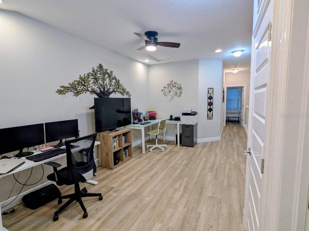 2454 FOGGY CREEK CIRCLE, Clearwater, FL 33764
