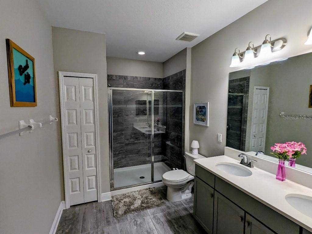 2454 FOGGY CREEK CIRCLE, Clearwater, FL 33764