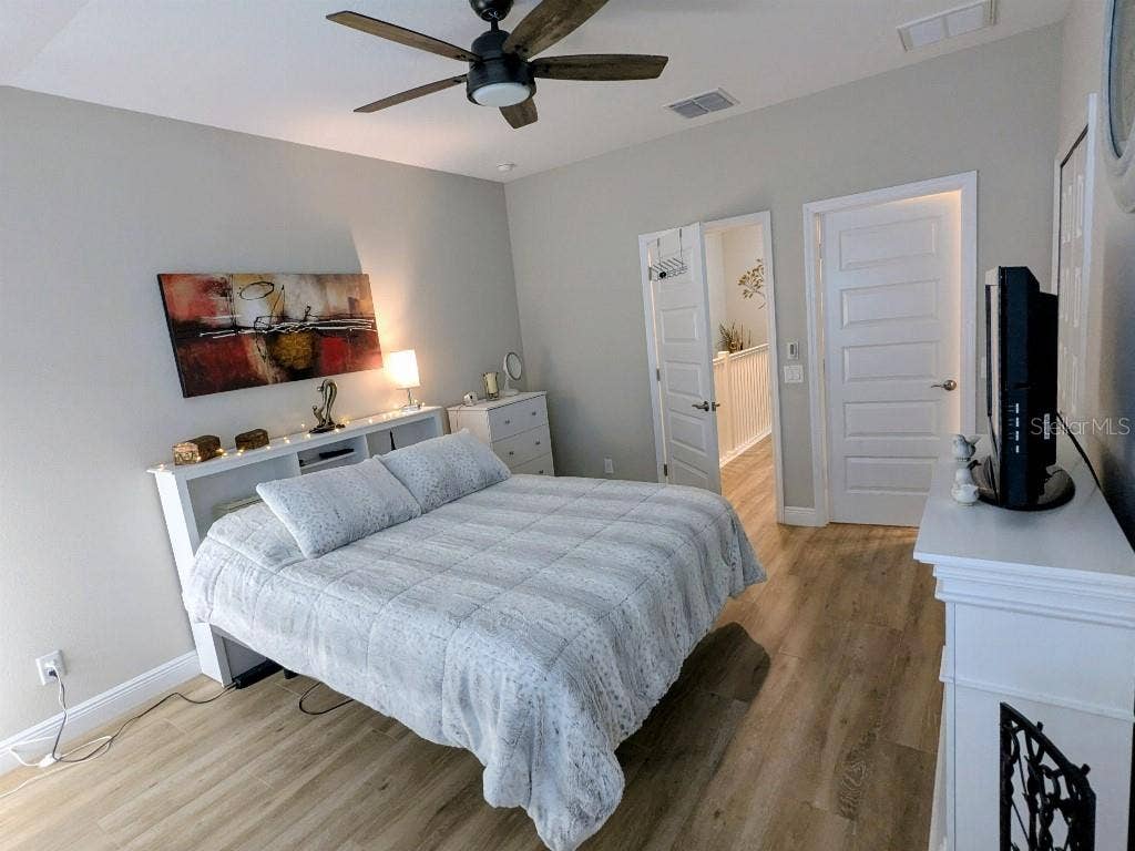 2454 FOGGY CREEK CIRCLE, Clearwater, FL 33764