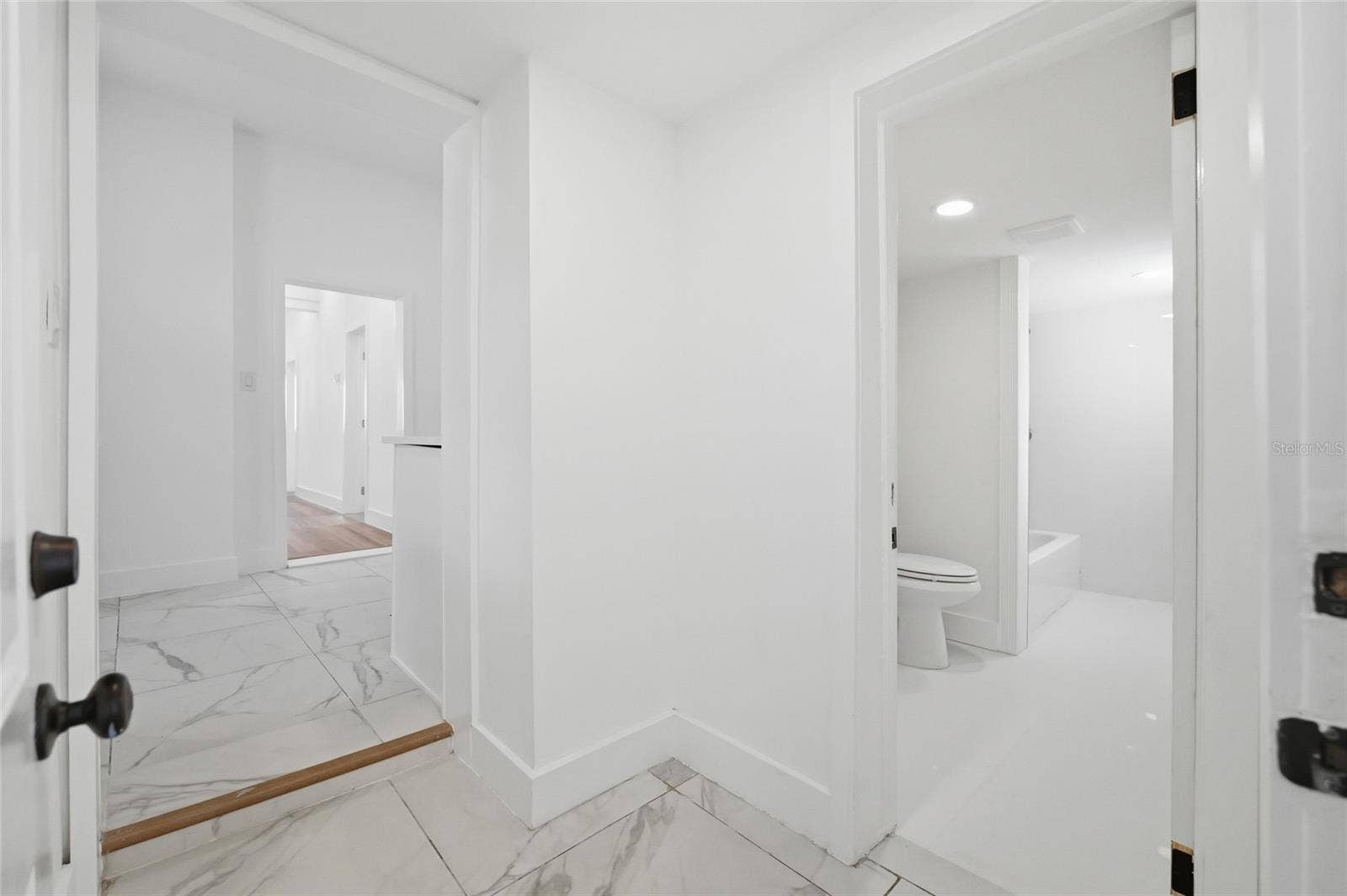 2120 W NASSAU STREET, Tampa, FL 33607