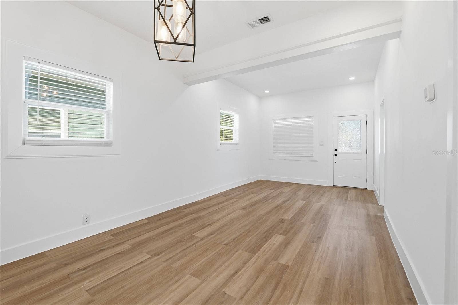 2120 W NASSAU STREET, Tampa, FL 33607