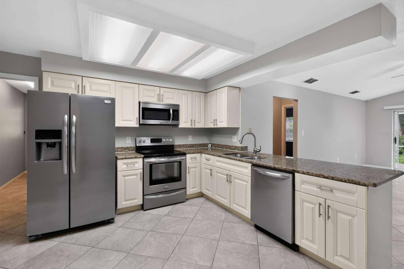 9504 VIA SEGOVIA, New Port Richey, FL 34655 9504 VIA SEGOVIA, New Port Richey, FL 34655