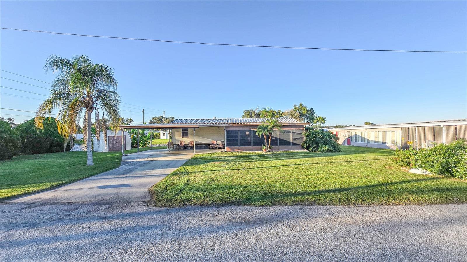 36513 LAKEWOOD DRIVE, Zephyrhills, FL 33542 36513 LAKEWOOD DRIVE, Zephyrhills, FL 33542