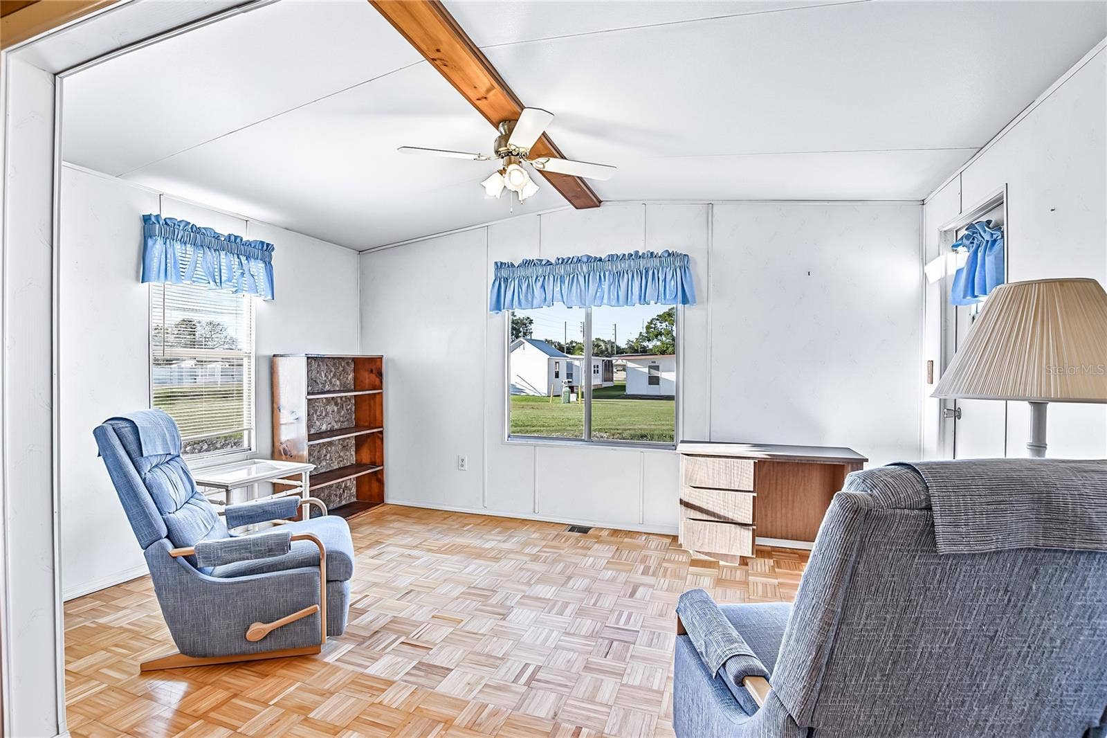 36513 LAKEWOOD DRIVE, Zephyrhills, FL 33542 36513 LAKEWOOD DRIVE, Zephyrhills, FL 33542