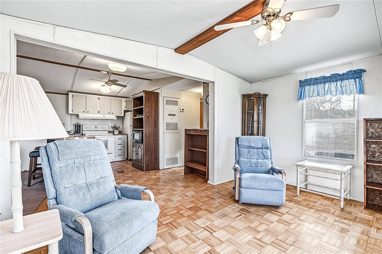 36513 LAKEWOOD DRIVE, Zephyrhills, FL 33542 36513 LAKEWOOD DRIVE, Zephyrhills, FL 33542
