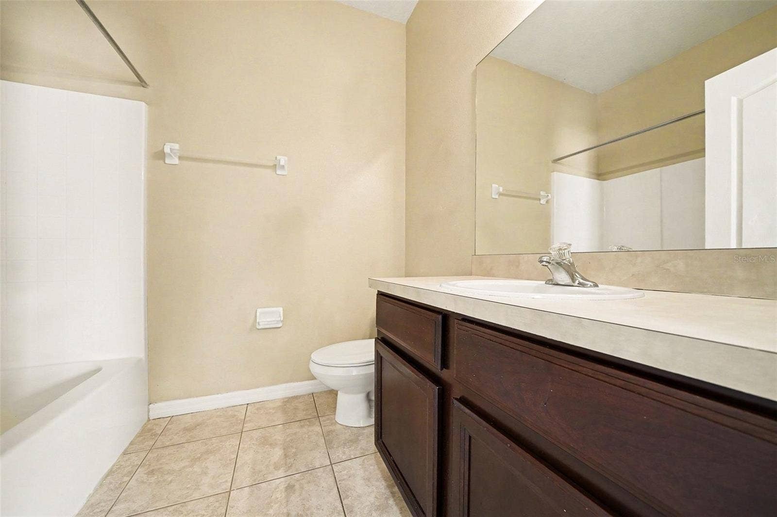 2226 BRANDYWINE FALLS WAY, Orlando, FL 32824 2226 BRANDYWINE FALLS WAY, Orlando, FL 32824