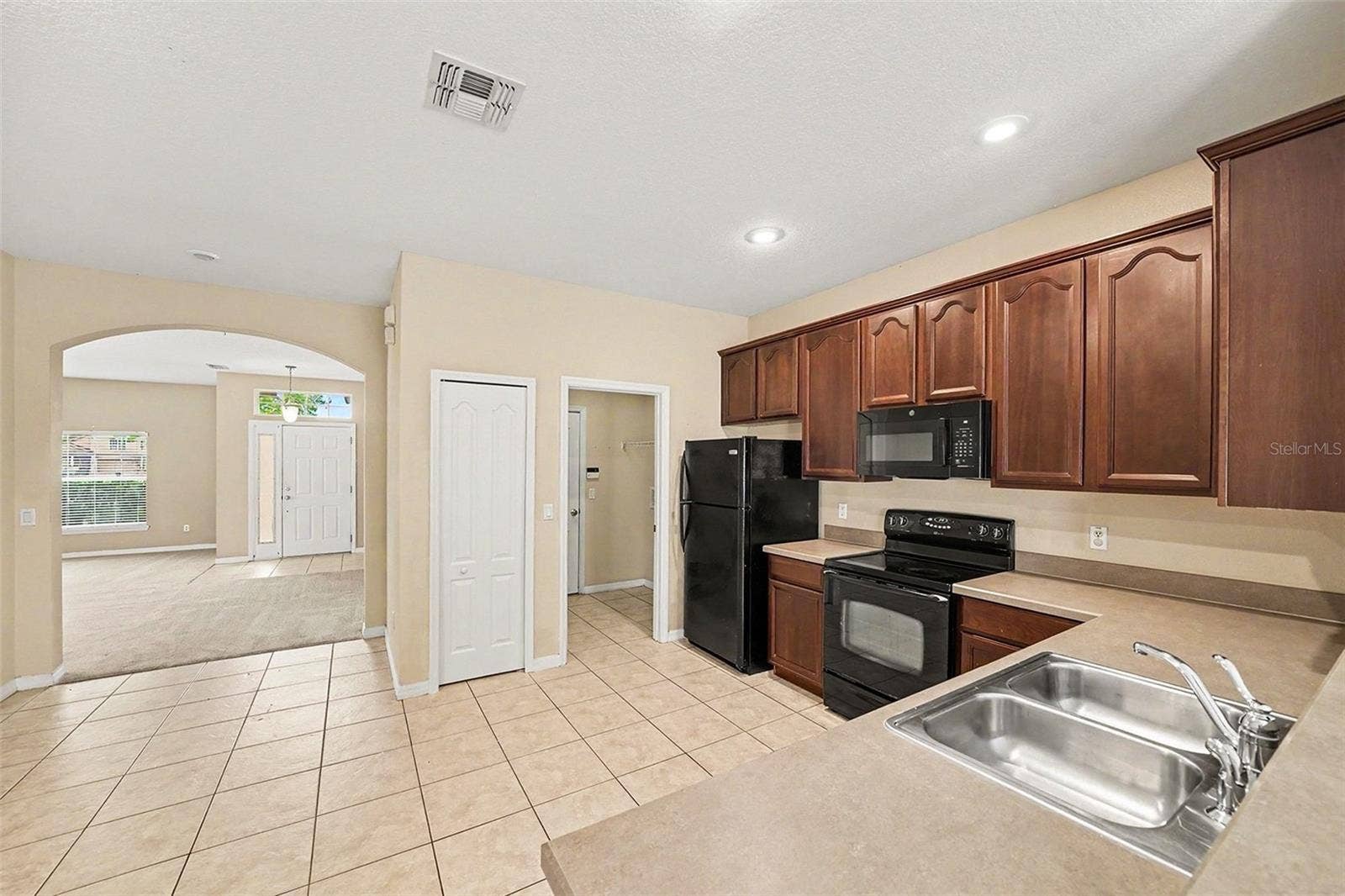 2226 BRANDYWINE FALLS WAY, Orlando, FL 32824 2226 BRANDYWINE FALLS WAY, Orlando, FL 32824