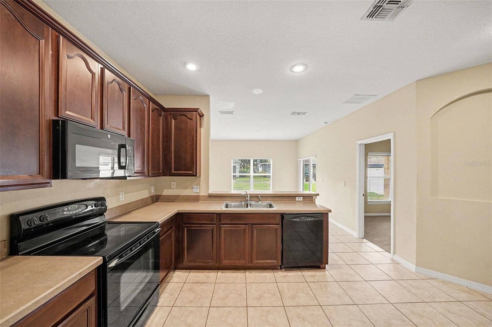 2226 BRANDYWINE FALLS WAY, Orlando, FL 32824 2226 BRANDYWINE FALLS WAY, Orlando, FL 32824