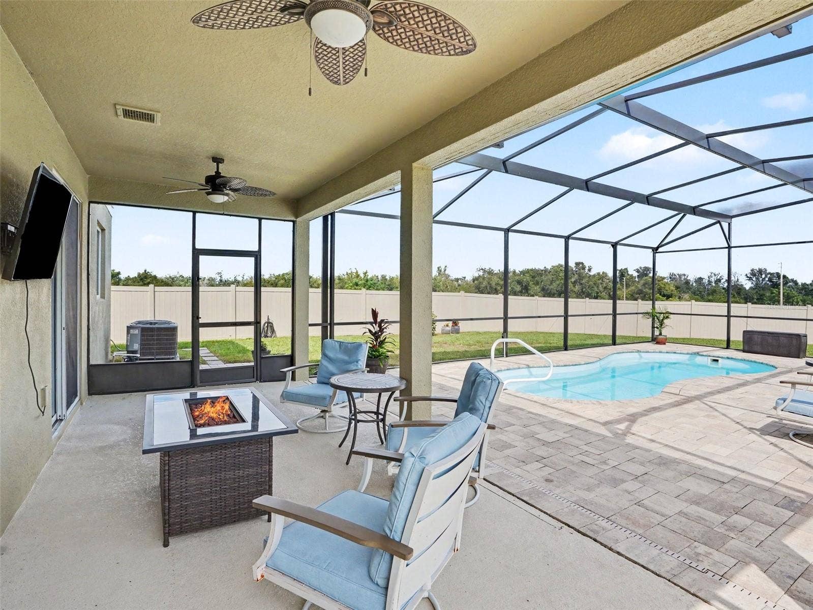 669 SARNER PASS WAY, Winter Haven, FL 33881