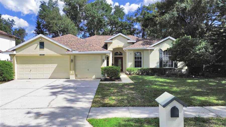 Property photo for 14915 DEVONSHIRE WOODS PLACE, Tampa, FL