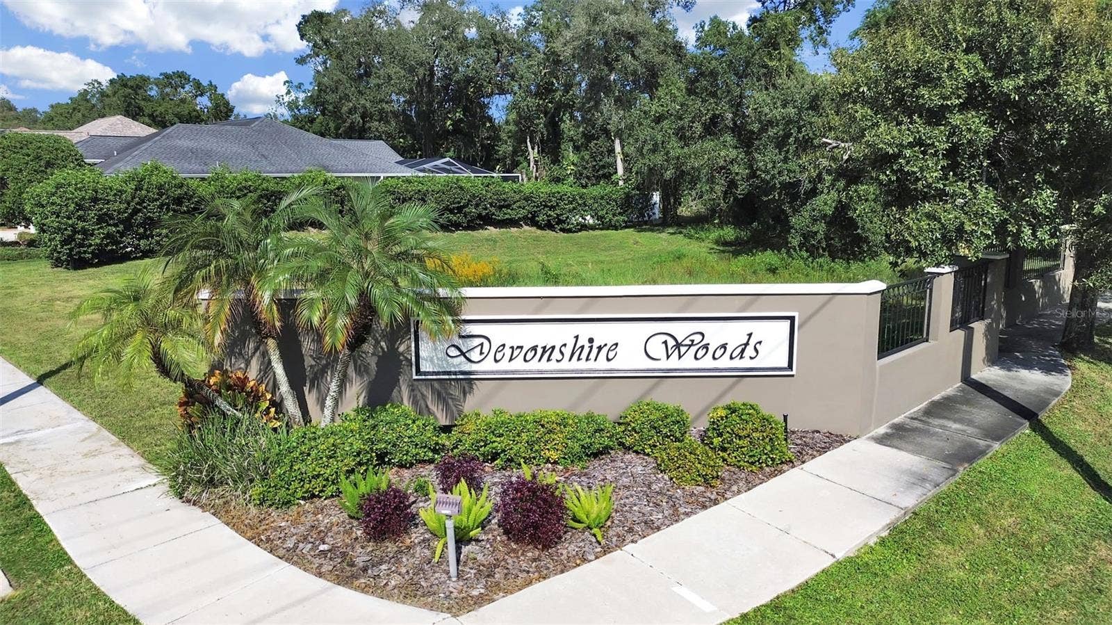 14915 DEVONSHIRE WOODS PLACE, Tampa, FL 33624 Small Street ends at the Cul de Sac