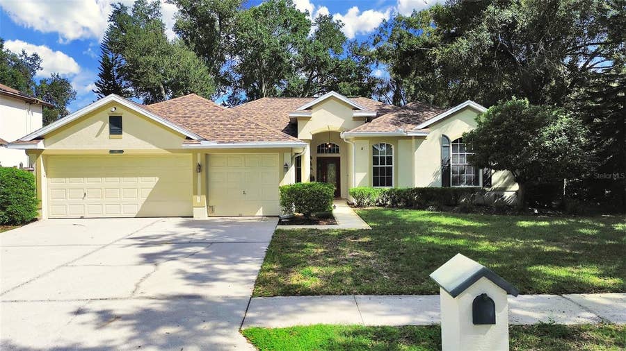 Property photo for 14915 DEVONSHIRE WOODS PLACE, Tampa, FL